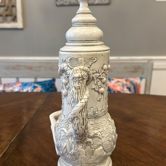 vintage ceramic beer stein depicting Adam and Eve in the "Paradise" garden - Picture 3 of 7